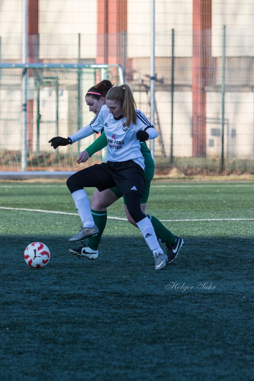 Bild 107 - Frauen SG Holstein Sued - SV Gruenweiss-Siebenbaeumen : Ergebnis: 0:2